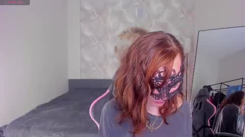 Margo Kellly online show from July 2, 2026, 10:05 pm