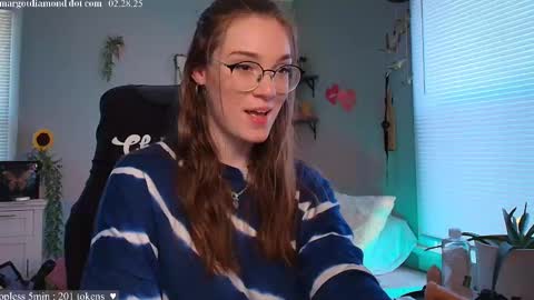 Snapshot of margotdiamond chatting on February 28, 2025, 7:03 pm   online show from February 28, 2025, 7:03 pm