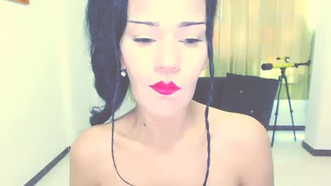 Snapshot of mari4you69 chatting on September 10, 2025, 1:44 pm mari4you69 online show from September 10, 2025, 1:44 pm