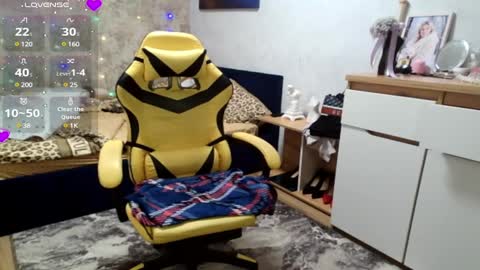 Mari online show from February 7, 2025, 6:24 pm