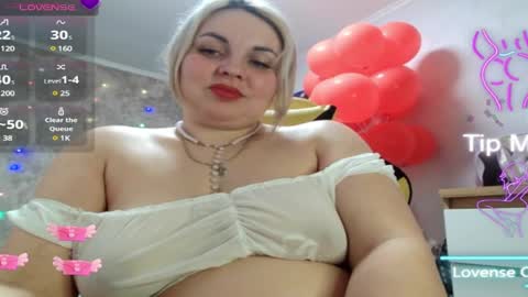 Mari online show from March 4, 2025, 6:39 pm