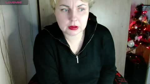 Mari online show from December 16, 2025, 6:40 am