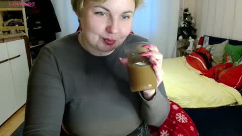 Snapshot of mari_77777 chatting on January 12, 2026, 5:56 am Mari online show from January 12, 2026, 5:56 am