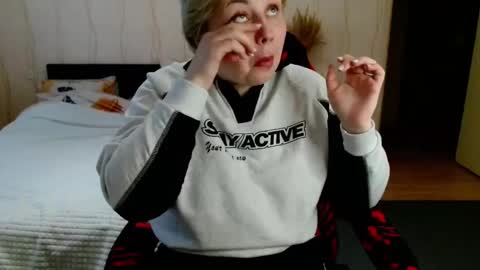 Snapshot of mari_77777 chatting on February 6, 2026, 5:56 am Mari online show from February 6, 2026, 5:56 am