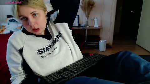 Snapshot of mari_77777 chatting on February 10, 2026, 6:28 am Mari online show from February 10, 2026, 6:28 am