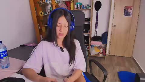 mari_mar69 online show from July 24, 2026, 11:19 am