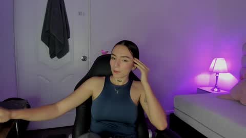 Snapshot of mari_salgado chatting on December 23, 2024, 11:25 am mari_salgado online show from December 23, 2024, 11:25 am