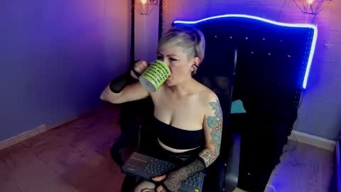 Maria fernanda online show from January 13, 2025, 6:38 am