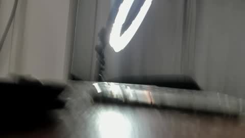 Maria  online show from December 4, 2025, 11:30 am