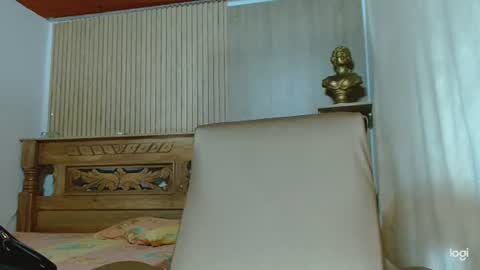 Snapshot of mariaa_antonia1 chatting on July 14, 2026, 10:15 pm mariaa_antonia1 online show from July 14, 2026, 10:15 pm