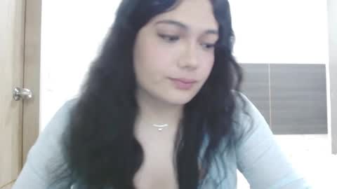 Snapshot of mariabril77 chatting on October 16, 2025, 1:56 pm Call me Mara online show from October 16, 2025, 1:56 pm