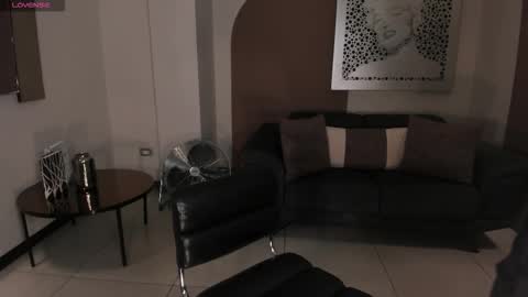 MARIA HERRERA  online show from October 21, 2025, 2:56 am