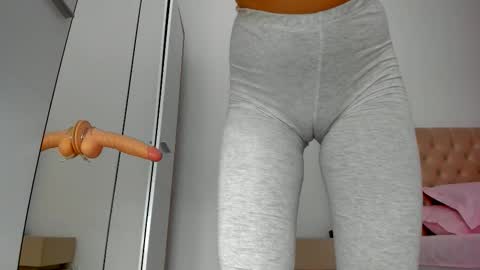 Snapshot of marialove221 chatting on January 13, 2026, 5:51 pm MariaLove online show from January 13, 2026, 5:51 pm