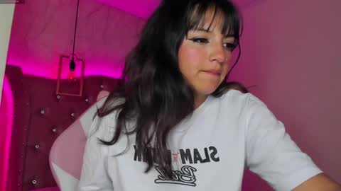 Snapshot of mariam__cute chatting on January 8, 2025, 6:41 pm online show from January 8, 2025, 6:41 pm
