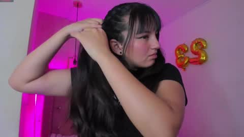 Snapshot of mariam__cute chatting on March 12, 2025, 12:57 pm online show from March 12, 2025, 12:57 pm