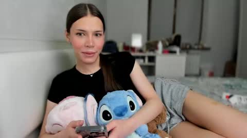 Snapshot of mariamceleste chatting on April 16, 2026, 12:33 am Mariam online show from April 16, 2026, 12:33 am