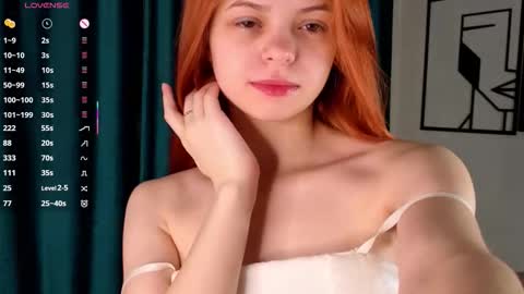 Snapshot of mariamcreedon chatting on November 30, 2025, 1:31 am My name is Molly this is my first day online show from November 30, 2025, 1:31 am