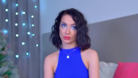 MariaMenson online show from December 25, 2024, 2:46 am