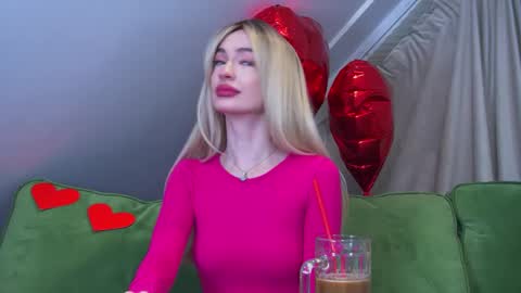 MariaMenson online show from February 28, 2025, 7:46 pm