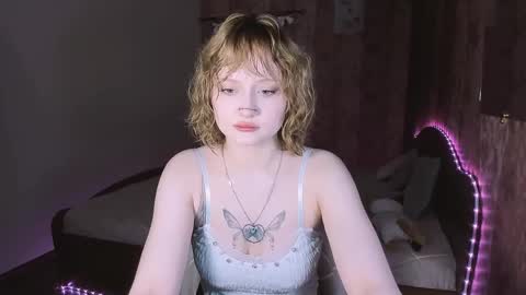 Snapshot of mariamilkis chatting on March 27, 2026, 2:06 am Maria online show from March 27, 2026, 2:06 am
