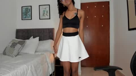 Mariana online show from April 23, 2026, 8:00 pm