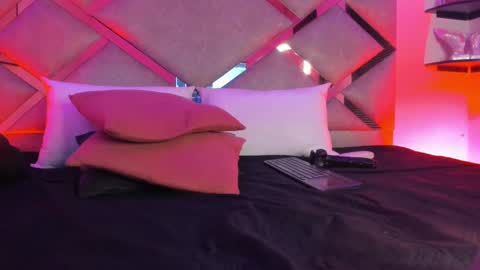 Marian online show from March 11, 2025, 9:02 am