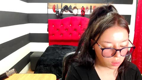Snapshot of marian_ran_ chatting on December 3, 2024, 2:25 am Marian online show from December 3, 2024, 2:25 am
