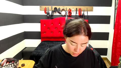 Snapshot of marian_ran_ chatting on December 9, 2024, 2:02 am Marian online show from December 9, 2024, 2:02 am
