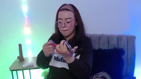 Marian online show from December 5, 2025, 3:04 am