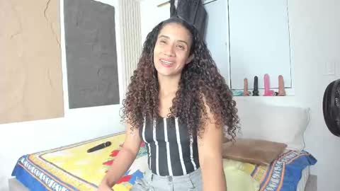 Snapshot of marian_rios chatting on September 11, 2025, 10:59 am Marian online show from September 11, 2025, 10:59 am