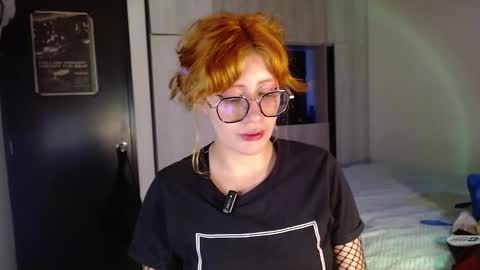 Mariana online show from December 14, 2025, 1:11 am