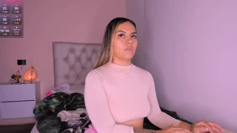 Mariana Roe online show from March 8, 2025, 5:28 am