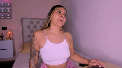 Mariana Roe online show from March 11, 2025, 12:54 am