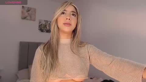 Snapshot of mariana_es chatting on February 23, 2026, 3:31 pm Mariana online show from February 23, 2026, 3:31 pm