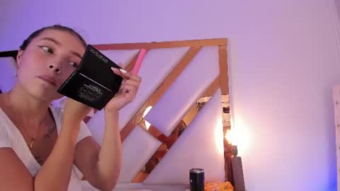 Snapshot of mariana_smiith chatting on July 16, 2026, 7:53 pm Mariana online show from July 16, 2026, 7:53 pm