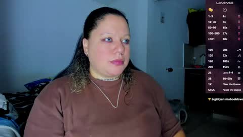 Snapshot of mariana_smittt chatting on January 19, 2025, 5:05 am Independent Model online show from January 19, 2025, 5:05 am
