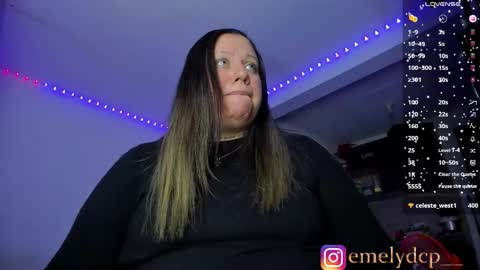 Snapshot of mariana_smittt chatting on November 27, 2025, 6:04 am Independent Model online show from November 27, 2025, 6:04 am