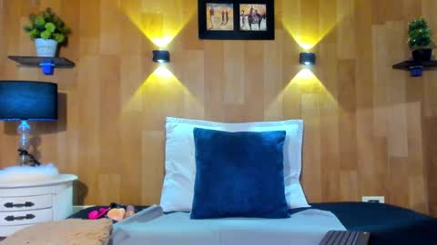 Mariana Angel online show from December 23, 2024, 7:30 pm