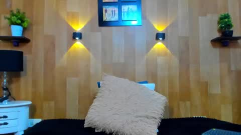 Mariana Angel online show from March 9, 2025, 12:42 pm