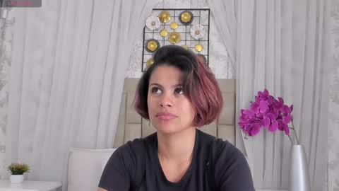 Snapshot of marianasanz chatting on February 16, 2026, 1:51 pm Mariana online show from February 16, 2026, 1:51 pm