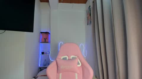 Mariangel online show from October 22, 2025, 12:11 am