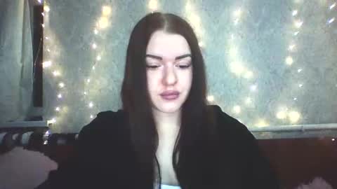 mariangloom online show from April 25, 2026, 10:18 pm