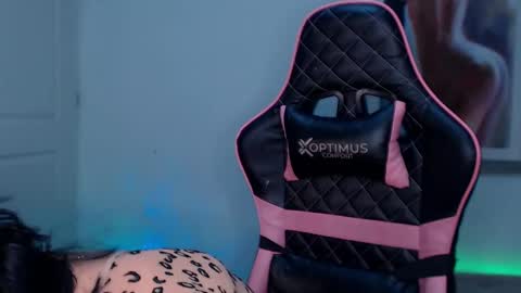 M A R I A N E online show from December 19, 2024, 1:18 am