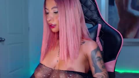 M A R I A N E online show from December 20, 2024, 3:36 am