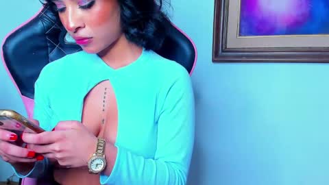 M A R I A N E online show from January 18, 2025, 3:42 am