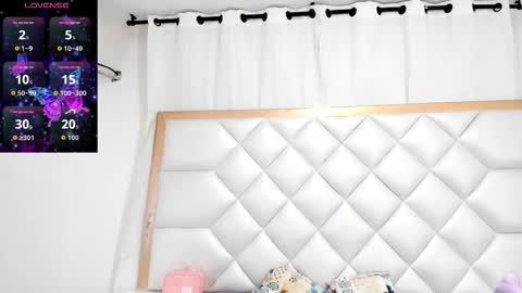 Snapshot of marianrosse chatting on October 15, 2025, 9:04 pm marianrosse online show from October 15, 2025, 9:04 pm