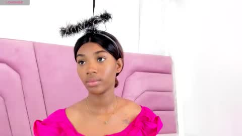 Snapshot of marianrosse chatting on October 18, 2025, 7:36 pm marianrosse online show from October 18, 2025, 7:36 pm