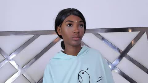 Snapshot of marianrosse chatting on November 28, 2025, 5:37 pm marianrosse online show from November 28, 2025, 5:37 pm