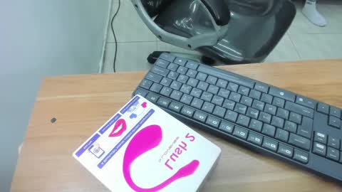 Snapshot of mariansexx chatting on March 12, 2025, 12:36 pm Marian Sexy online show from March 12, 2025, 12:36 pm