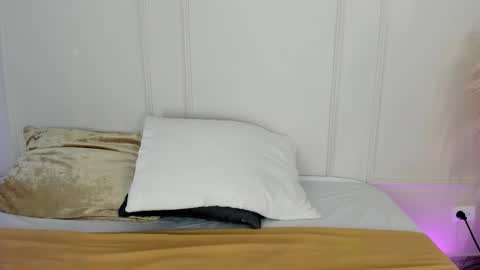 Snapshot of mariapettit chatting on February 7, 2026, 11:36 am Maria Pettit online show from February 7, 2026, 11:36 am